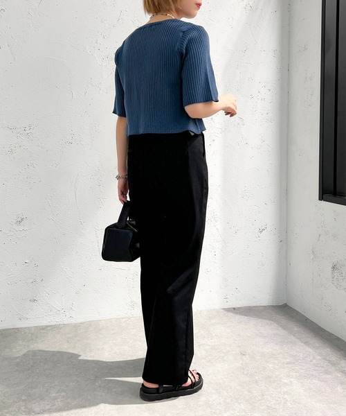 apres jour mignon(アプレジュールミニョン)の「ショート丈クルーネックトップス【ZOZOTOWN限定アイテム】(ニット/セーター・レディース・ブルー/ライトベージュ/ブラック/アイボリー・フリー/X-LARGE)」の18枚目の写真