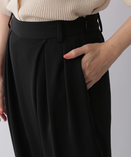 LOWRYS FARM（ローリーズファーム）の「アシメテーパードパンツ　162296（その他パンツ・レディース・ブラック/アイボリー/イエロー・MEDIUM/LARGE）」の13枚目の写真