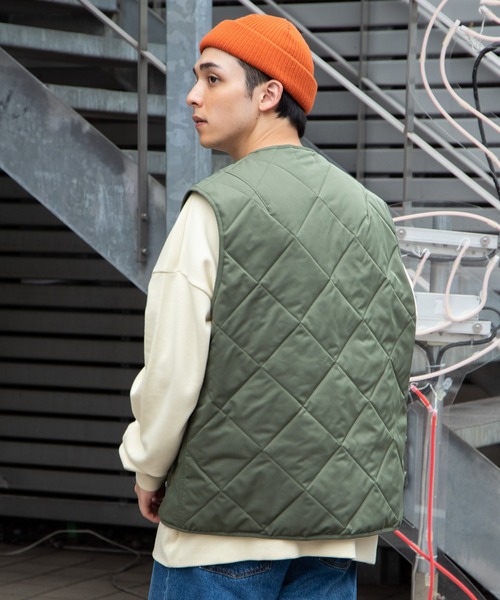 WEGO（ウィゴー）の「WEGO/ロゴ刺繍キルティングベスト（ベスト・メンズ・ブラック/カーキ・FREE）」の5枚目の写真