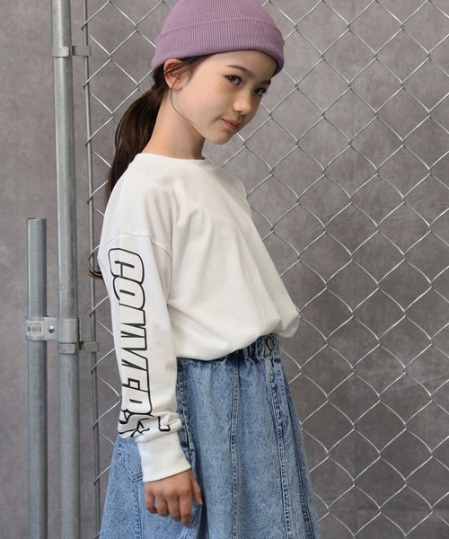 CONVERSE（コンバース）の「【CONVERSE】袖プリントロンＴ（Tシャツ/カットソー・キッズ・ブラック/オフホワイト・130/150/120/105/140/160）」の7枚目の写真
