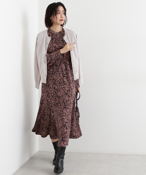 NATURAL BEAUTY BASIC(ナチュラルビューティーベーシック)の「ウールベーシックカーディガン(カーディガン/ボレロ・レディース・ブルー/グレイッシュベージュ/ブラック/ラベンダー・MEDIUM)」の12枚目の写真