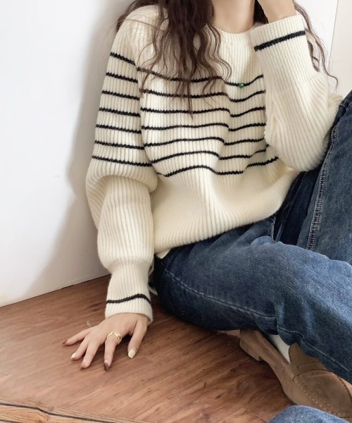 Doula Doula(ドゥーラドゥーラ)の「オーバーサイズボーダーニット(ニット/セーター・レディース・ネイビー/ベージュ/アイボリー・FREE)」の11枚目の写真
