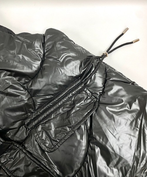 DIAVEL（ディアベル）の「微光沢中綿ベスト（ダウンベスト・レディース・ブラック/ホワイト・M）」の8枚目の写真