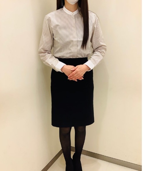 TOKYO SHIRTS(トウキョウシャツ)の「形態安定ノーアイロン スタンドカラー 長袖ビジネスワイシャツ(ビジネスシャツ・レディース・ベージュ・LL/S/M/L/XL)」の9枚目の写真