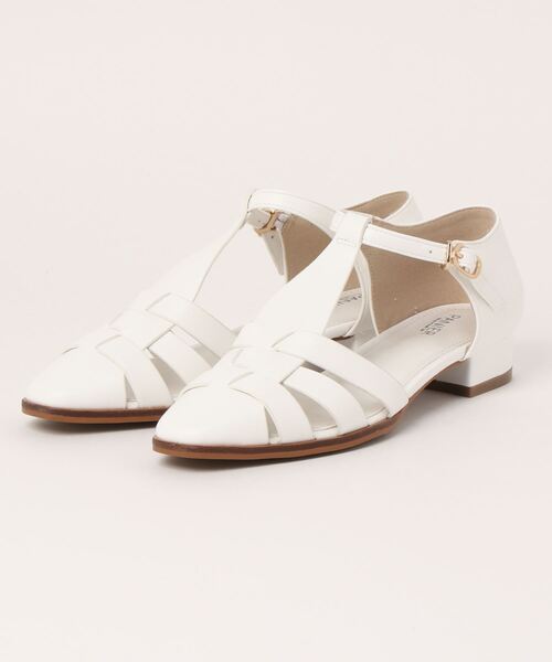 Q（キュー）の「ポインテッドトゥ グルカサンダル（サンダル・レディース・ブラック/アイボリー・23.5/24.5）」の6枚目の写真