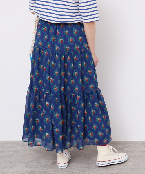 Dot&Stripes CHILD WOMAN(ドットアンドストライプス チャイルドウーマン)の「フラワーブーケプリントティアードスカート(スカート・レディース・ブルー・FREE)」の20枚目の写真