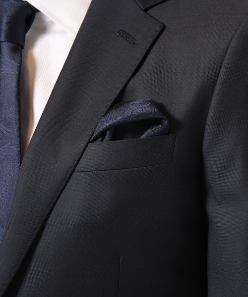 MEN'S BIGI（メンズビギ）の「シャドーペイズリースカーフ＜同素材ネクタイあり＞（バンダナ/スカーフ・メンズ・ボルドー/シルバー/ネイビー・FREE）」の9枚目の写真