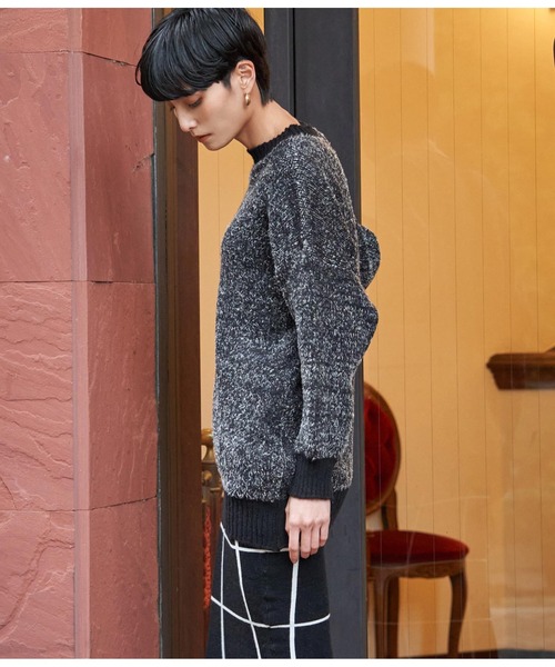 Settimissimo（セッティミッシモ）の「クルーネックドロップショルダーシャギーニット（ニット/セーター・レディース・ブラック/ブラウン・FREE）」の4枚目の写真