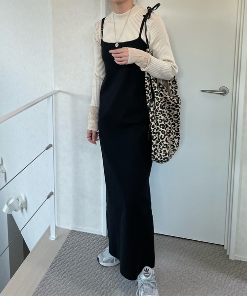 y/m by misato（イムバイミサト）の「リブニットシアースリーブハイネックトップス（ニット/セーター・レディース・ブラック/アイボリー・FREE）」の9枚目の写真