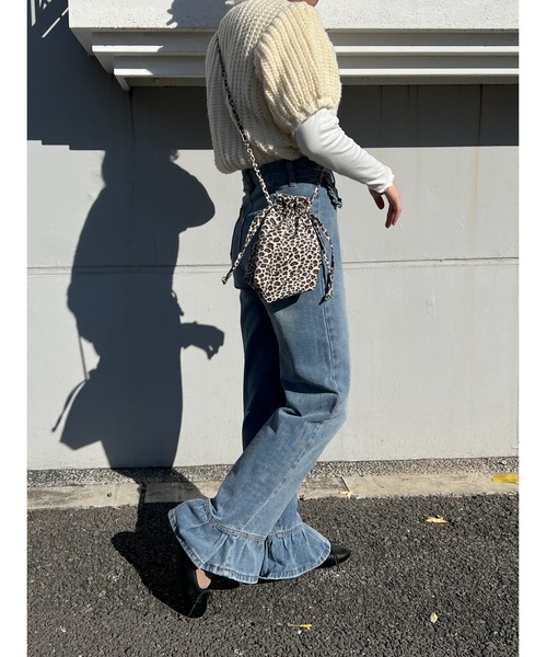 PHILLY(フィリー)の「フリルデザインデニムパンツ(デニムパンツ・レディース・ブルー・FREE)」の9枚目の写真