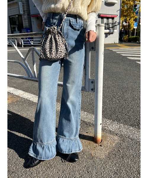 PHILLY(フィリー)の「フリルデザインデニムパンツ(デニムパンツ・レディース・ブルー・FREE)」の12枚目の写真