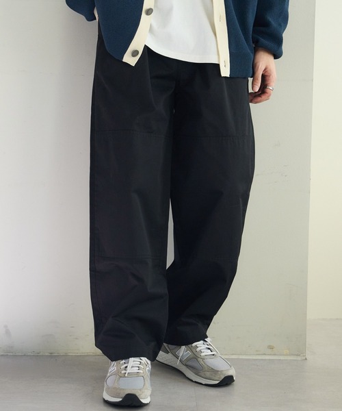 DISCOAT（ディスコート）の「ダブルニーワイドテーパードパンツ（チノパンツ・メンズ・ブラック/ベージュ・MEDIUM/LARGE）」の2枚目の写真