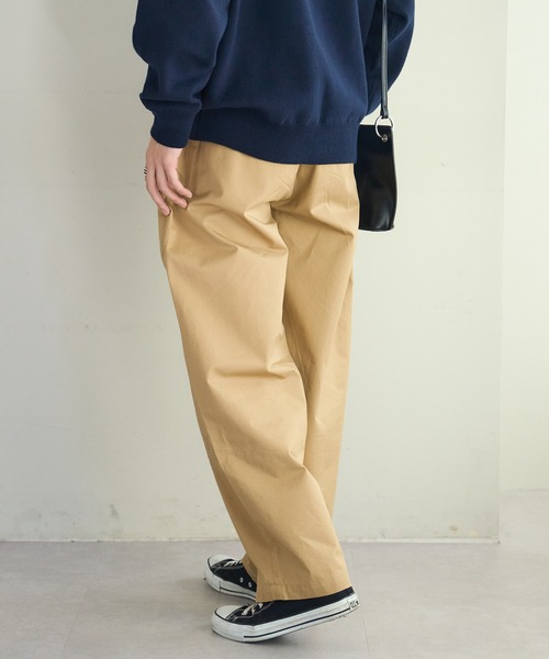 DISCOAT（ディスコート）の「ダブルニーワイドテーパードパンツ（チノパンツ・メンズ・ブラック/ベージュ・MEDIUM/LARGE）」の3枚目の写真