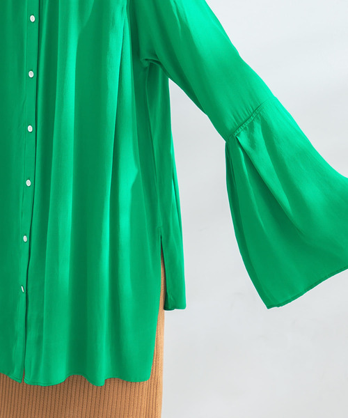 URBAN RESEARCH ROSSO（アーバンリサーチロッソ）の「フレアスリーブギャザーチュニックブラウス（シャツ/ブラウス・レディース・グリーン/ホワイト・FREE）」の16枚目の写真