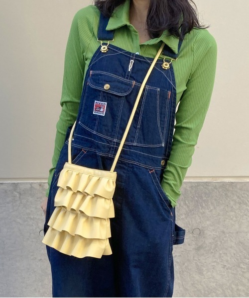 Casselini（キャセリーニ）の「Casselini(キャセリーニ)フリルショルダー（ショルダーバッグ・レディース・シルバー/ブラック/アイボリー/イエロー/カーキ・FREE）」の4枚目の写真