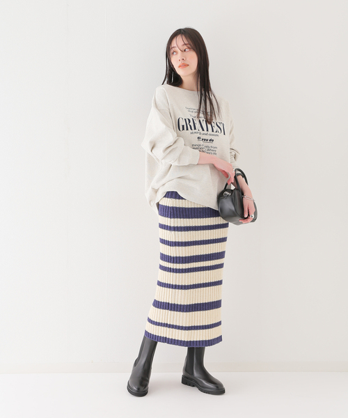 B.C STOCK（ベーセーストック）の「ロゴプリントスウェット（スウェット・レディース・ライトグレー・FREE）」の2枚目の写真