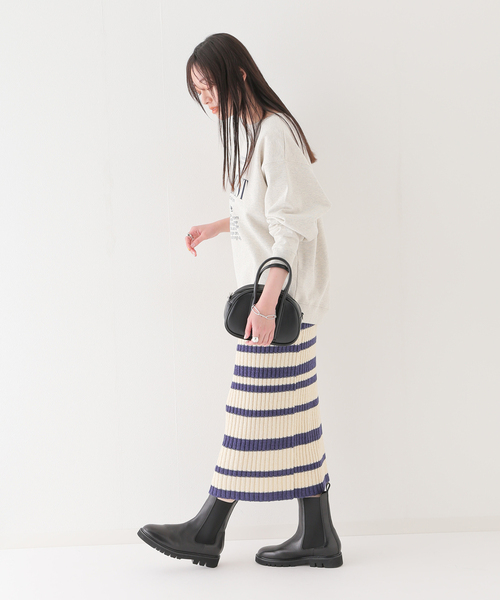 B.C STOCK（ベーセーストック）の「ロゴプリントスウェット（スウェット・レディース・ライトグレー・FREE）」の3枚目の写真