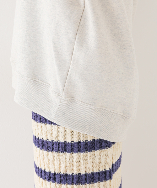 B.C STOCK（ベーセーストック）の「ロゴプリントスウェット（スウェット・レディース・ライトグレー・FREE）」の13枚目の写真