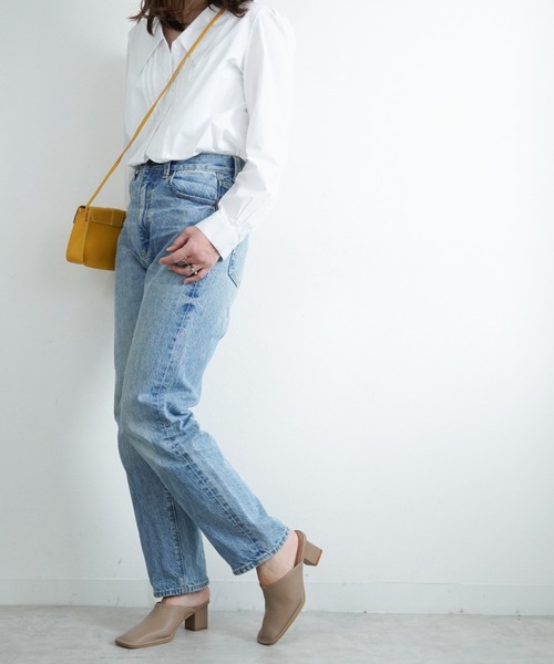 Fabby fabby（ファビィーファビィー）の「プレーンスクエアサボミュールサンダル（サンダル・レディース・ブラック/オフホワイト/ライトベージュ・MEDIUM/SMALL/LARGE）」の16枚目の写真