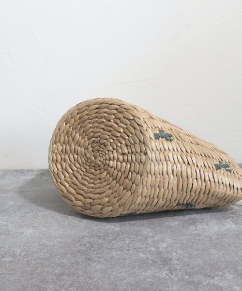 fredy emue（フレディエミュ）の「モチーフ刺繍ペーパーカゴバッグ（かごバッグ・レディース・ブラック系その他/グリーン系その他・FREE）」の13枚目の写真