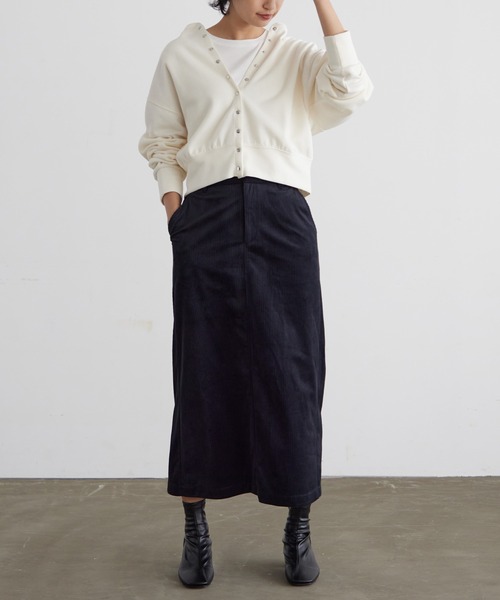 for/c（フォーシー）の「[新色追加] スナップボタンカーディガン【サスティナブル】（カーディガン/ボレロ・レディース・ブラック/ネイビー/サックスブルー/オレンジ/アイボリー/ラベンダー/ピンク/ベージュ/チャコールグレー/レッド/ブルー/モカ・LL/M/L/S）」の15枚目の写真