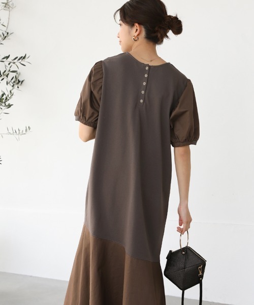 Bou Jeloud（ブージュルード）の「【低身長向けサイズあり】スウェットVネックマーメイドワンピース（ワンピース・レディース・ブラック/グレイッシュベージュ/チャコールグレー・M/S）」の3枚目の写真