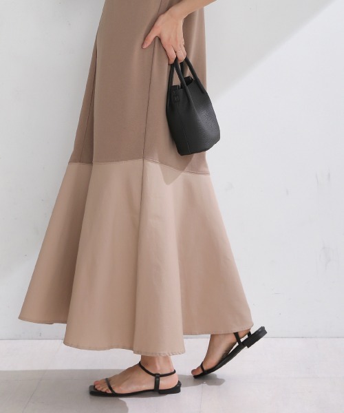 Bou Jeloud（ブージュルード）の「【低身長向けサイズあり】スウェットVネックマーメイドワンピース（ワンピース・レディース・ブラック/グレイッシュベージュ/チャコールグレー・M/S）」の10枚目の写真