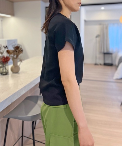 Jewelobe(ジュエローブ)の「フェイクポケットドルマンカットトップス(Tシャツ/カットソー・レディース・ホワイト/ブラック・FREE)」の7枚目の写真