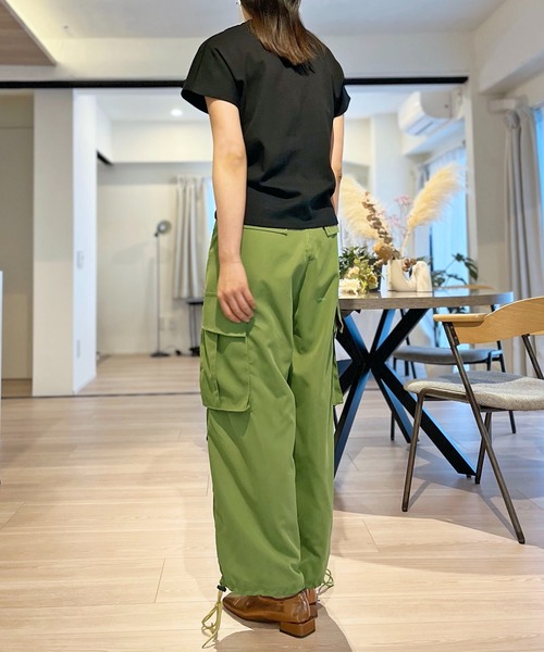 Jewelobe(ジュエローブ)の「フェイクポケットドルマンカットトップス(Tシャツ/カットソー・レディース・ホワイト/ブラック・FREE)」の20枚目の写真