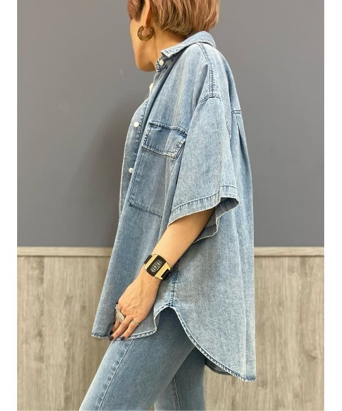 BACK NUMBER(バックナンバー)の「BACK NUMBER(バックナンバー)デニム半袖シャツ(シャツ/ブラウス・レディース・ライトインディゴブルー/ダークインディゴブルー・L/M)」の22枚目の写真