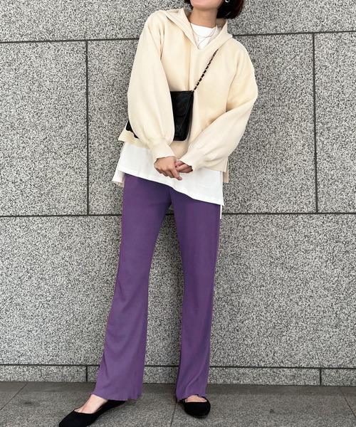 KOBE LETTUCE（コウベレタス）の「裾メローイージーリブパンツ（その他パンツ・レディース・ライトベージュ/グリーン/パープル/ブラック・M）」の4枚目の写真