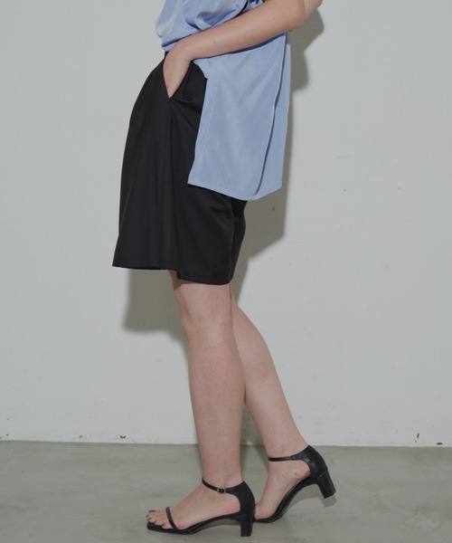 Aunt Marie's(アントマリーズ)の「タックフレアショートパンツ(その他パンツ・レディース・チャコールグレー/ブラック/ダークベージュ/ネイビー/グレー・マルチサイズ)」の11枚目の写真