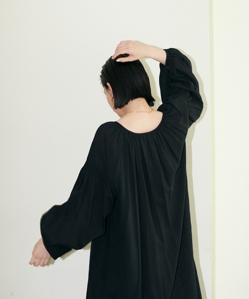 LARUTA(ラルータ)の「【LARUTA】たっぷりギャザーナチュラルガーゼワンピース(ワンピース・レディース・ブラック/イエロー/ブラウン/オフホワイト・FREE)」の16枚目の写真