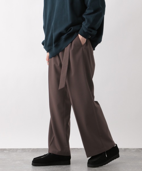 RAGEBLUE(レイジブルー)の「TR stretch tack wide straight slacks / TRストレッチ/ベルト付きタックワイドストレートスラックス(スラックス・メンズ・ブラウン/ブラック/ベージュ・MEDIUM/LARGE)」の4枚目の写真