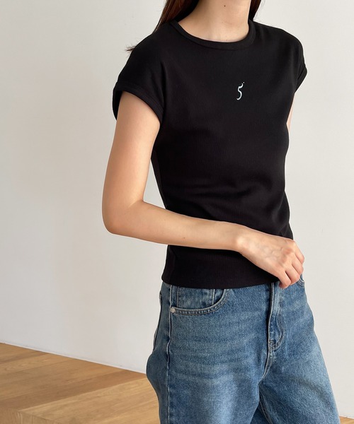 CANAL JEAN(キャナルジーン)の「El mar 5+クルーネックフレンチスリーブTシャツ(Tシャツ/カットソー・レディース・ホワイト/ブラック・ONE SIZE)」の1枚目の写真
