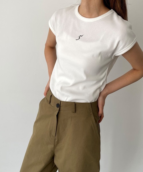 CANAL JEAN(キャナルジーン)の「El mar 5+クルーネックフレンチスリーブTシャツ(Tシャツ/カットソー・レディース・ホワイト/ブラック・ONE SIZE)」の3枚目の写真