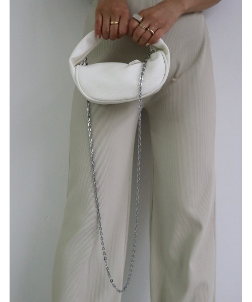TRUNC（トランクエイティーエイト）の「Round Mini Chain Bag（ショルダーバッグ・レディース・グリーン/ブラック/アイボリー・FREE）」の4枚目の写真