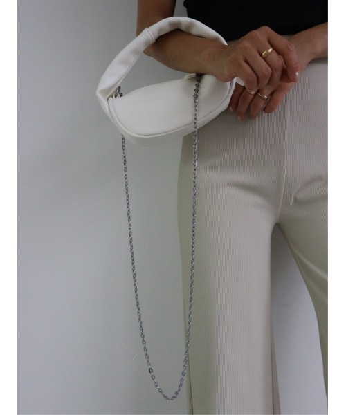 TRUNC（トランクエイティーエイト）の「Round Mini Chain Bag（ショルダーバッグ・レディース・グリーン/ブラック/アイボリー・FREE）」の5枚目の写真