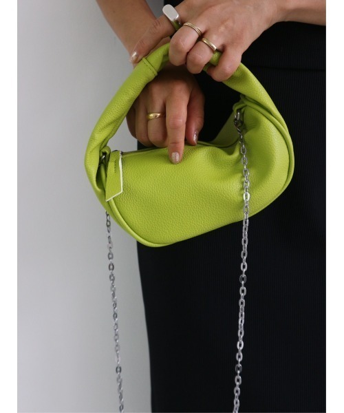 TRUNC（トランクエイティーエイト）の「Round Mini Chain Bag（ショルダーバッグ・レディース・グリーン/ブラック/アイボリー・FREE）」の7枚目の写真