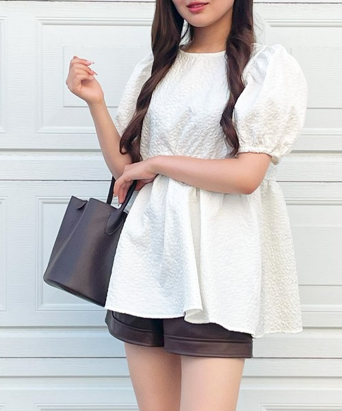 frunco(フランコ)の「emboss peplum blouse(シャツ/ブラウス・レディース・ブラック/ホワイト・FREE)」の3枚目の写真