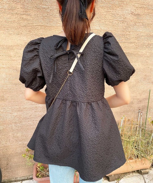 frunco(フランコ)の「emboss peplum blouse(シャツ/ブラウス・レディース・ブラック/ホワイト・FREE)」の18枚目の写真