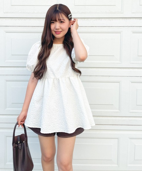 frunco(フランコ)の「emboss peplum blouse(シャツ/ブラウス・レディース・ブラック/ホワイト・FREE)」の10枚目の写真