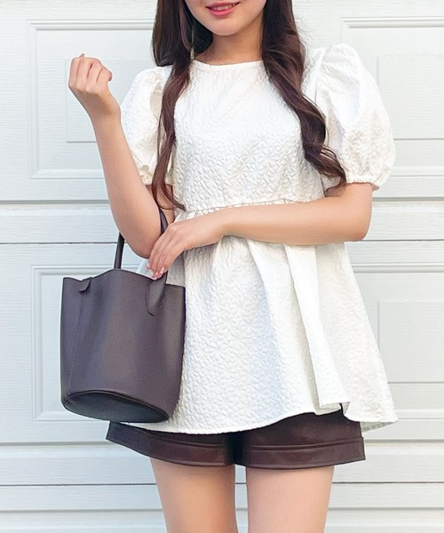 frunco(フランコ)の「emboss peplum blouse(シャツ/ブラウス・レディース・ブラック/ホワイト・FREE)」の14枚目の写真