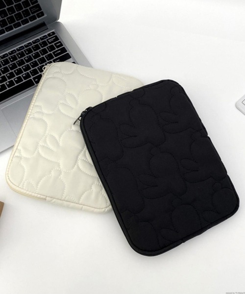 Liaa/うさぎキルティングPCタブレットケース 11インチ/13インチ A18121