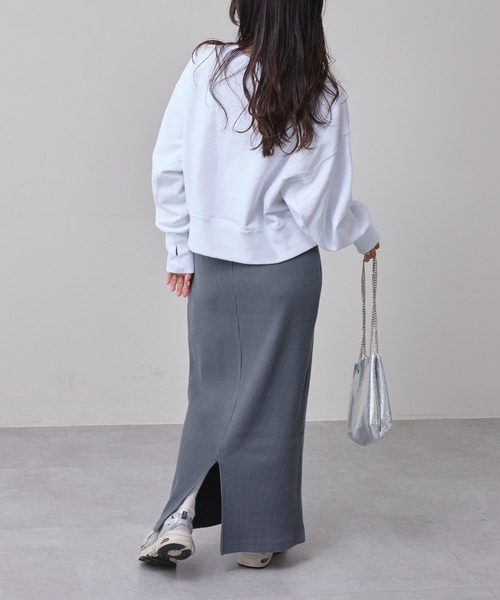 CIAOPANIC TYPY（チャオパニックティピー）の「【新色追加】きれいめクロップド丈カレッジスウェット（スウェット・レディース・チャコールグレー/グレー/ホワイト/ピンク/ブルー・ONE SIZE）」の13枚目の写真