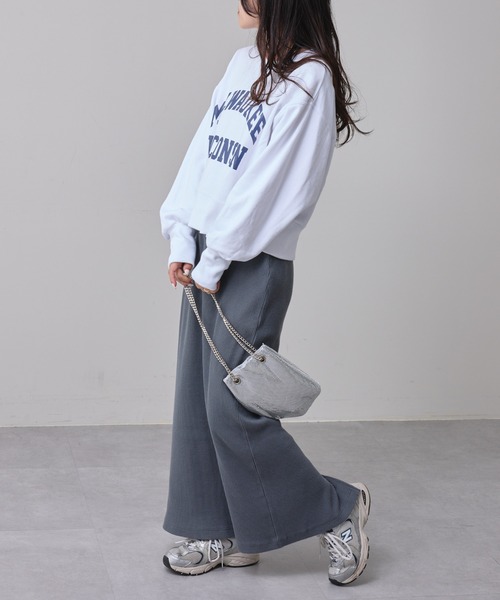 CIAOPANIC TYPY（チャオパニックティピー）の「【新色追加】きれいめクロップド丈カレッジスウェット（スウェット・レディース・チャコールグレー/グレー/ホワイト/ピンク/ブルー・ONE SIZE）」の11枚目の写真