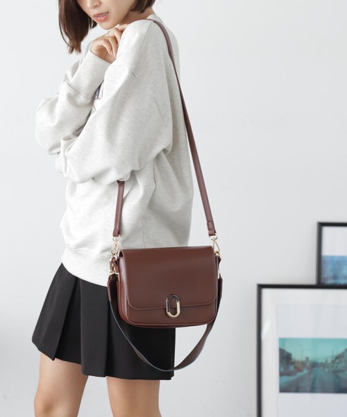 FREE'S MART（フリーズマート）の「◇レトロフラップショルダー（ショルダーバッグ・レディース・ブラック/ブラウン/ホワイト・ﾌﾘ-）」の11枚目の写真