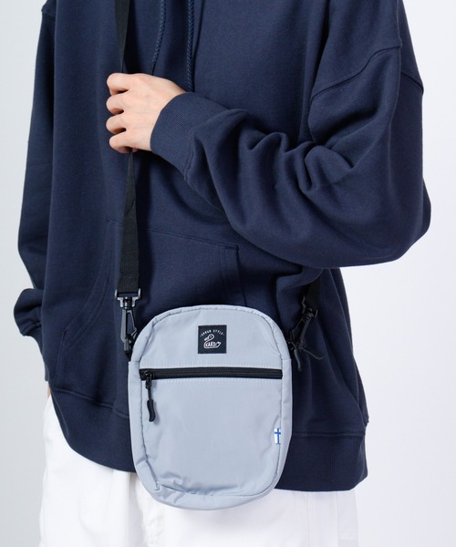 KAKSI（カクシ）の「KAKSI　ポリツイルミニショルダー＆トートBAG（ボディバッグ/ウエストポーチ・メンズ・グレー/カーキ/ブラック/ベージュ/ピンク・FREE）」の6枚目の写真