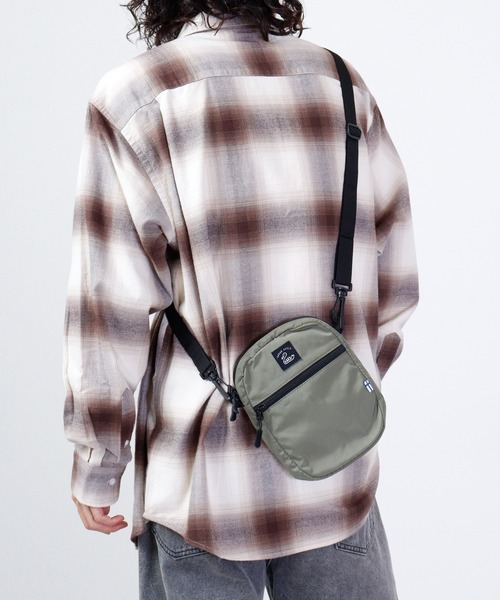 KAKSI（カクシ）の「KAKSI　ポリツイルミニショルダー＆トートBAG（ボディバッグ/ウエストポーチ・メンズ・グレー/カーキ/ブラック/ベージュ/ピンク・FREE）」の18枚目の写真
