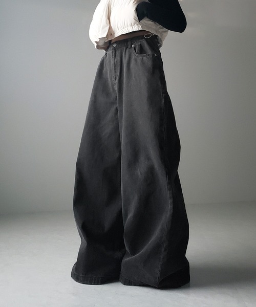 me+em select（ミームセレクト）の「※【 ウエスト調節可能２WAY 】ヘビーワイドルーズバギーデニム（デニムパンツ・レディース・ブラック/ブルー・SMALL/MEDIUM）」の15枚目の写真